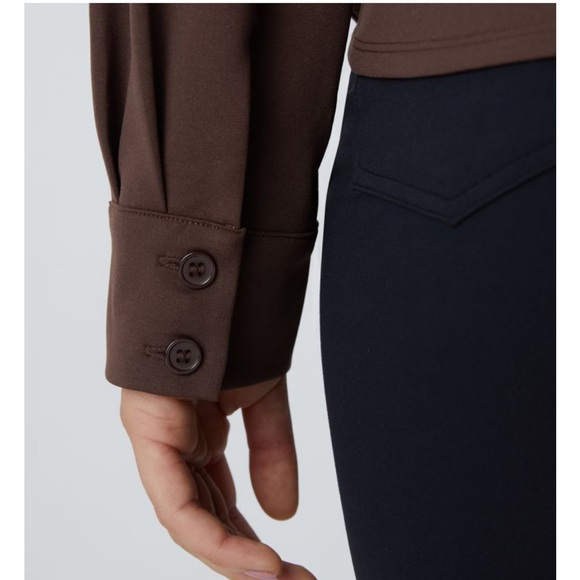 NWOT HALARA size M Crossover Long Sleeve Work Shirt - Picture 6 of 12